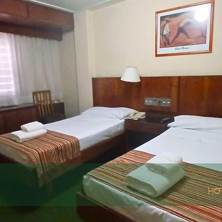 Hotel Del Jardin San Miguel de Tucuman Bagian luar foto