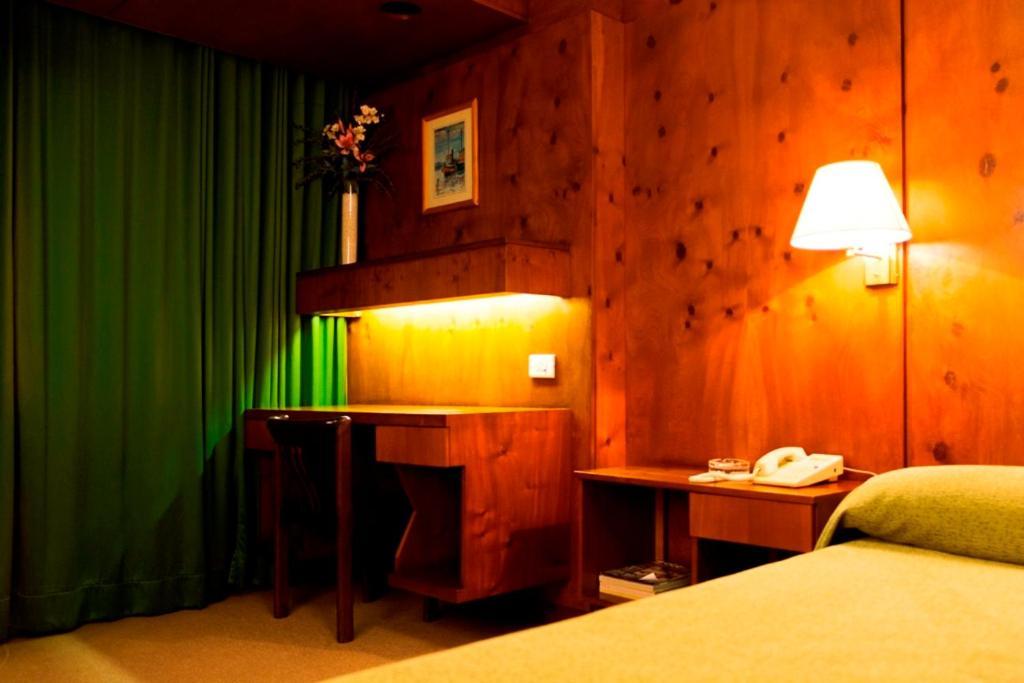 Hotel Del Jardin San Miguel de Tucuman Bagian luar foto